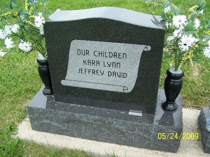 http://image1.findagrave.com/photos/2009/148/37625672_124364953570.jpg