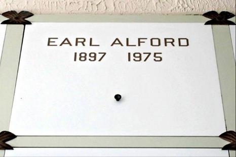 http://image1.findagrave.com/photos/2009/304/34170124_125713035431.jpg