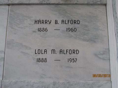 https://images.findagrave.com/photos/2013/215/16517077_137564156814.jpg