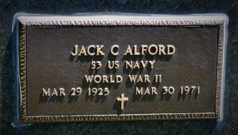 http://image2.findagrave.com/photos/2014/269/73989072_1411861018.jpg