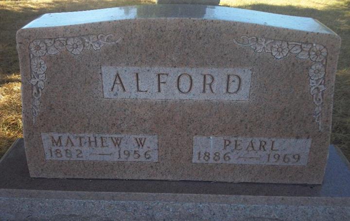https://images.findagrave.com/photos/2015/334/155541623_1449002702.jpg