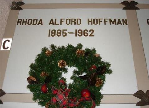 http://image1.findagrave.com/photos/2009/150/37733453_124378255293.jpg