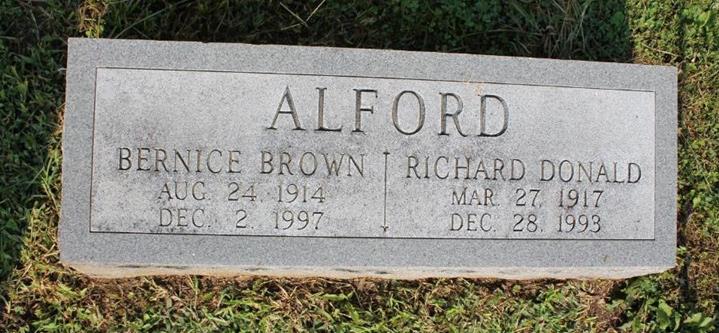 https://images.findagrave.com/photos/2014/223/132765196_1407862792.jpg