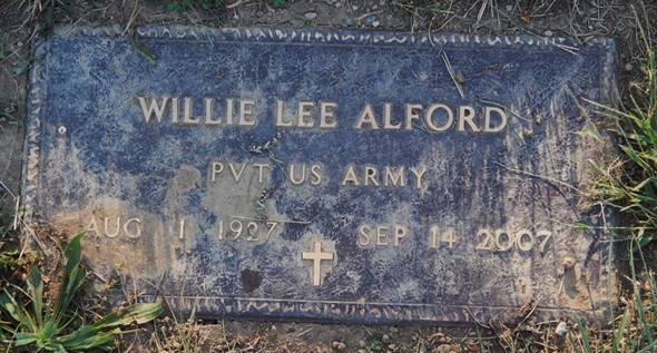 http://image2.findagrave.com/photos/2013/239/116221273_137774180467.jpg
