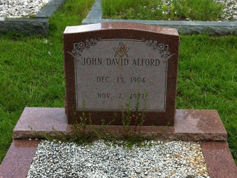 http://image2.findagrave.com/photos/2012/349/43668873_135563633534.jpg