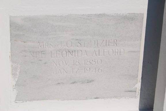 http://image2.findagrave.com/photos/2013/266/114419324_138008458249.jpg