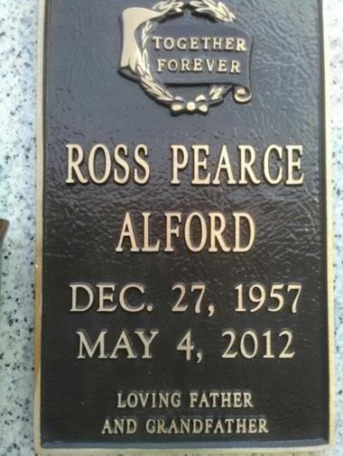 https://s3-us-west-2.amazonaws.com/find-a-grave-prod/photos/2017/12/120330820_1484350271.jpg