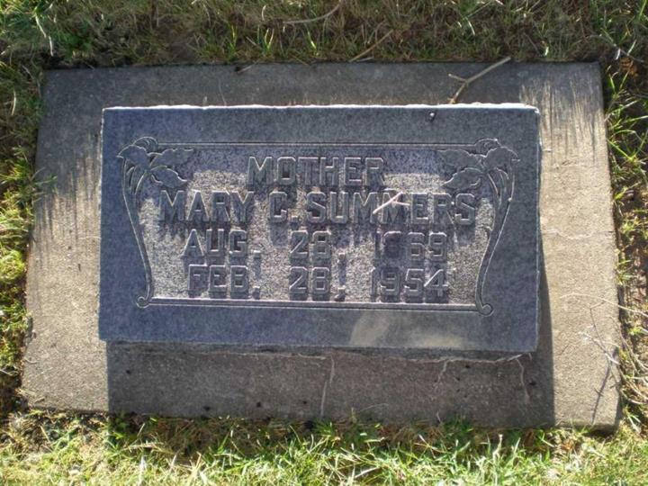 http://image2.findagrave.com/photos/2007/225/20948852_118715183190.jpg